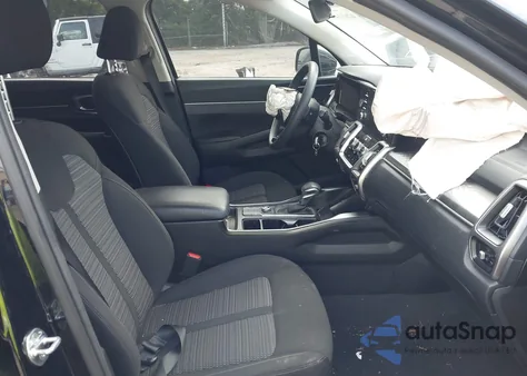 2022 Kia Sorento Lx z USA, uszkodzony, nr VIN 5XYRG4LCXNG131583